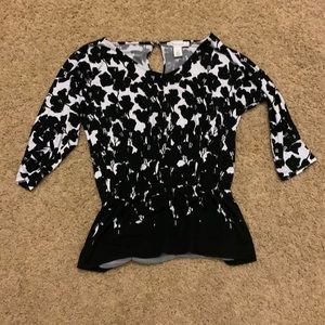 Black House White Market Top. Size XS